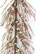 EV-C31 - Primitive Pip Berry Garland in Pink and Cream