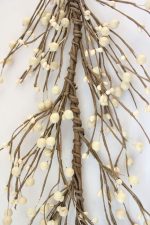 EV-47R Cream berries garland