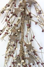 EV-013N - Cream and burgundy berry garland with rusty star