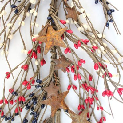 EV-014N - Red, white, and blue pip berry garland with rusty stars