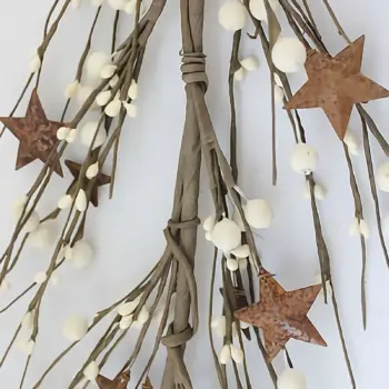 Cream pip berry garland with rusty star accents, primitive farmhouse-style decorative garland for seasonal home decor