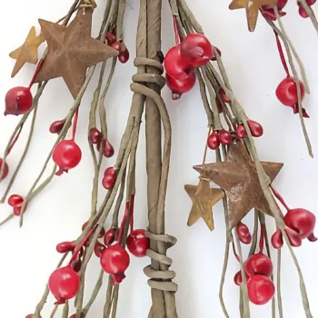 Red Pip Berry Garland with Rusty Tin Star Farmhouse Decor
