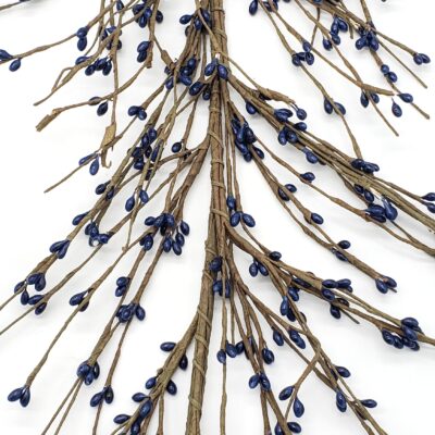 EV-C36 Country Navy Blue Pip Berry Garland
